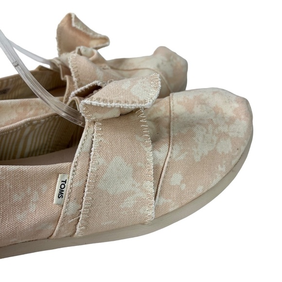 TOMS Light Pink White Bow Canvas Slip On Loafers Sneakers Casual Shoes sz 10 - Picture 13 of 16